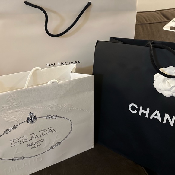 Various luxury gift bags - Picture 4 of 4